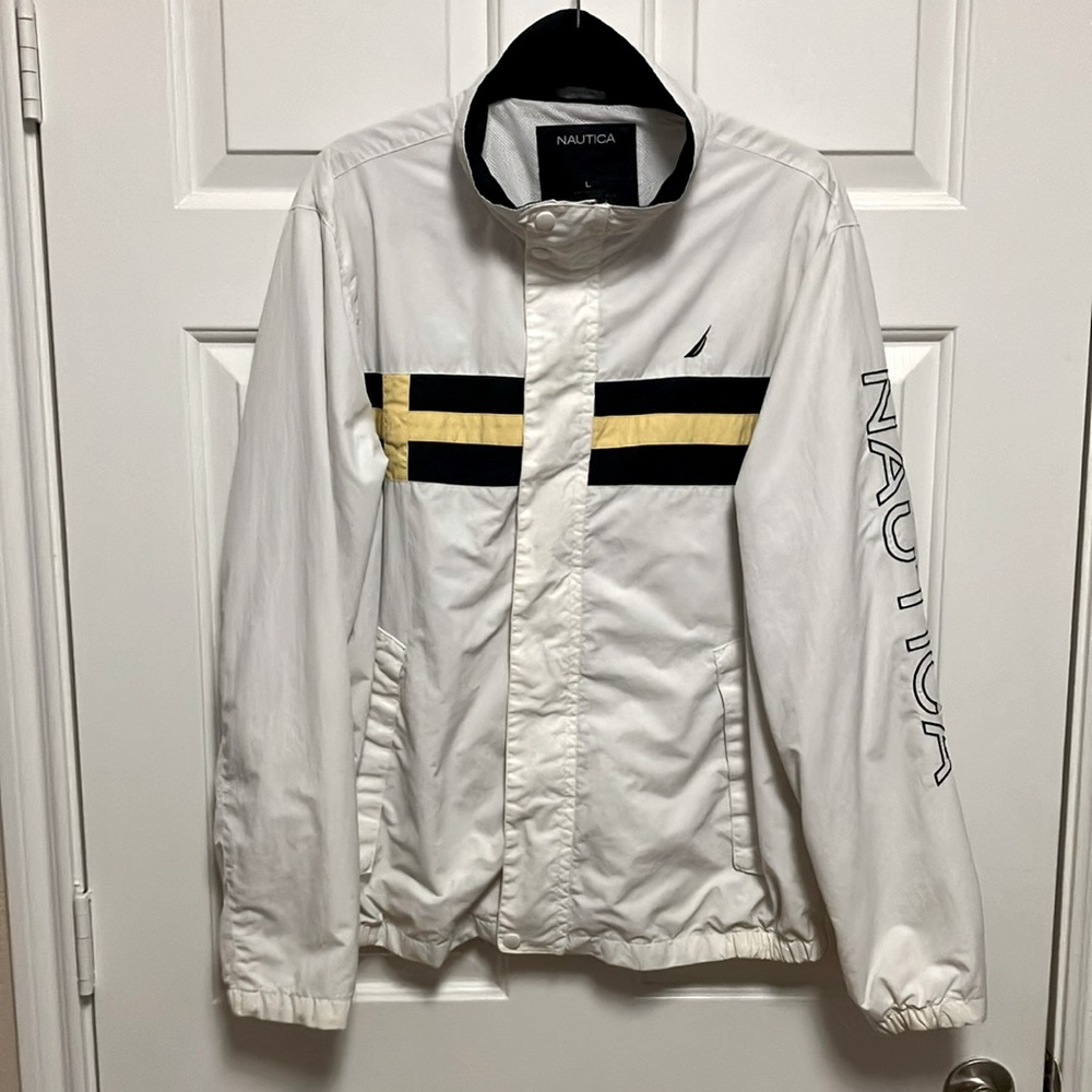 White Men’s Nautica Windbreaker Mesh Lined w/Hidden Inner Pocket EUC Size L